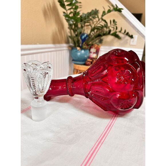 Vintage L.E. Smith Glass Vintage Ruby Red Moon and Stars Decanter with Clear Sto - Picture 7 of 8